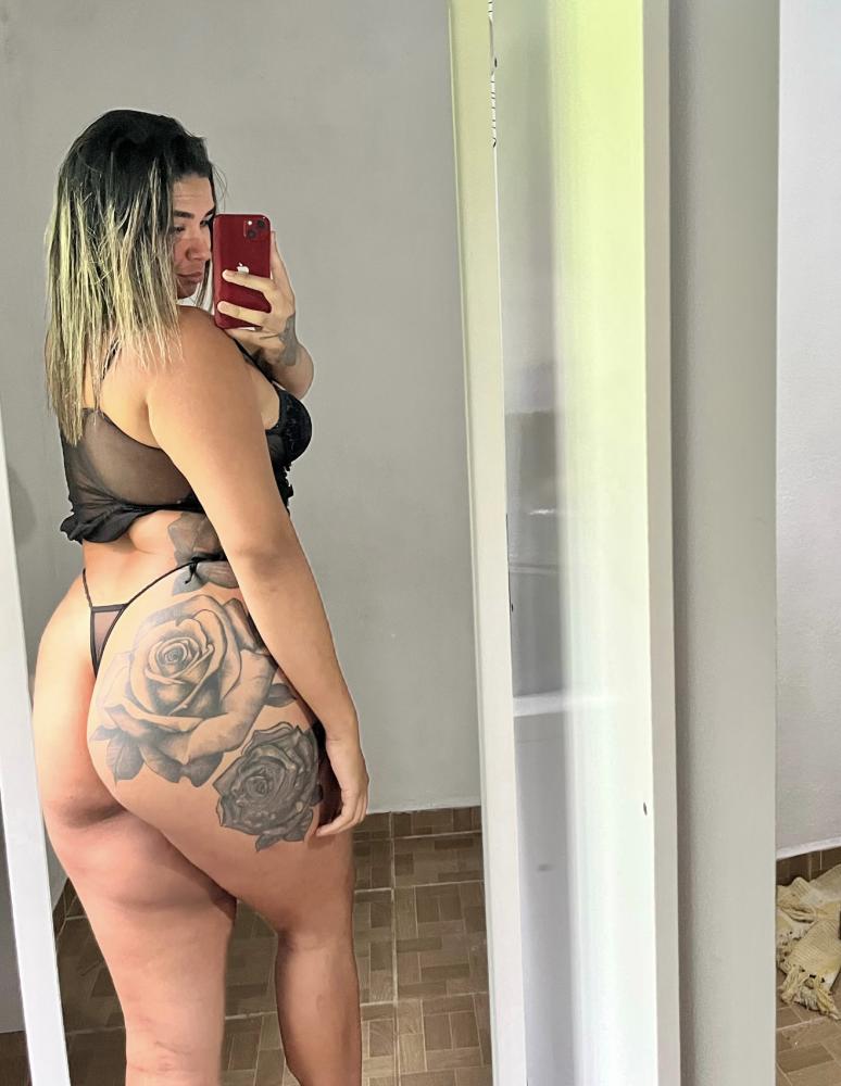 Acompanhantes em  - 