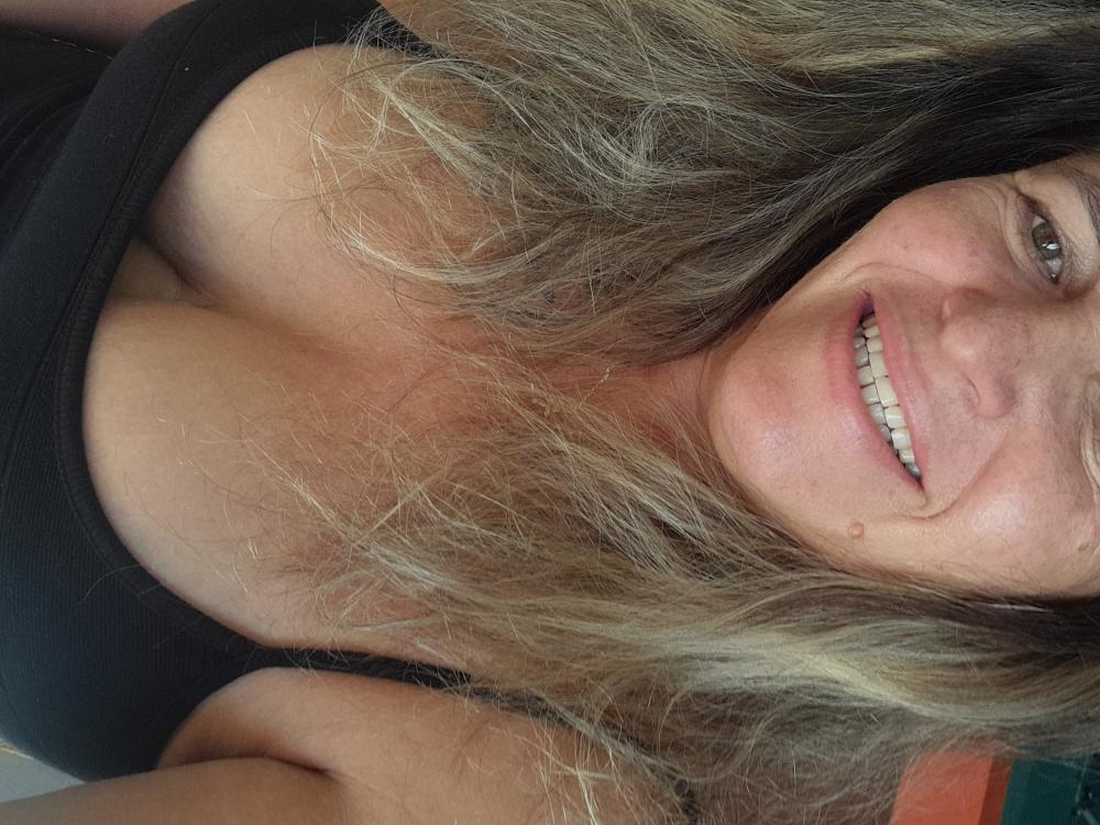 Acompanhantes em  - 